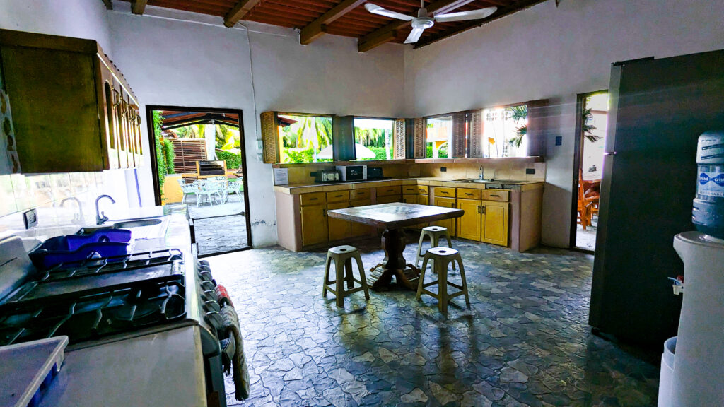 rancho-dos-suenos-costa-del-sol-playa-arena-el-salvador-surfcity-verano-casa-airbnb-palmeras-web- (10)