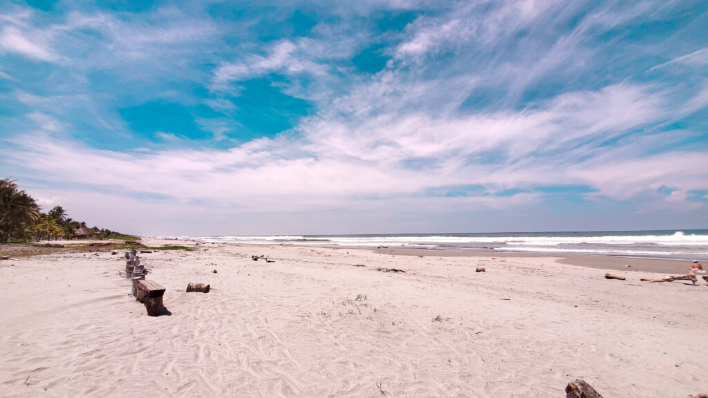 rancho-dos-suenos-costa-del-sol-playa-arena-el-salvador-surfcity-verano-casa-airbnb-palmeras-web- (42)